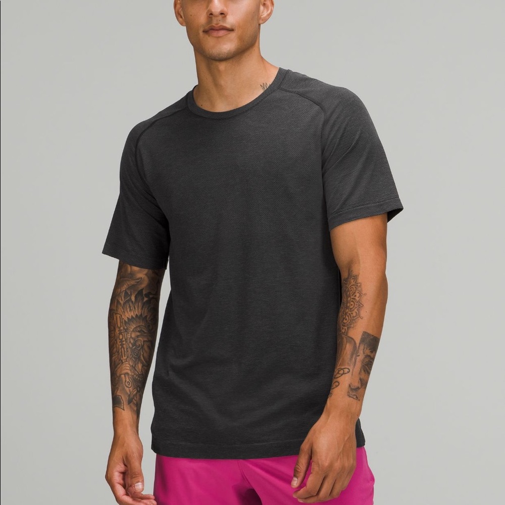 Lululemon metal vent t shirt